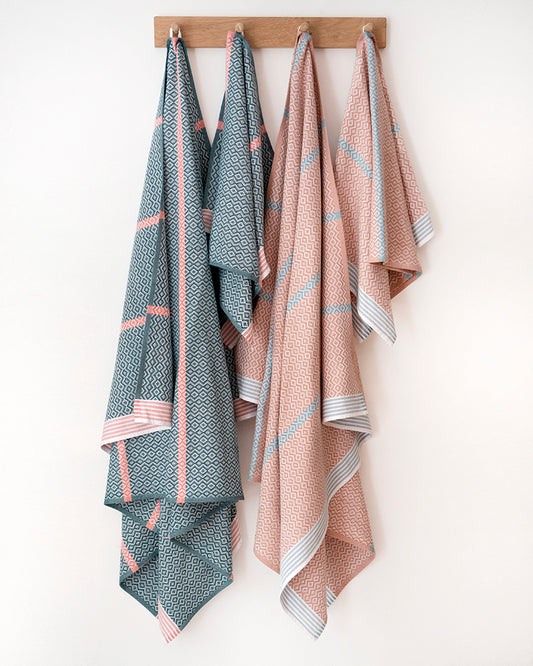 Itawuli Beach and hand towels
