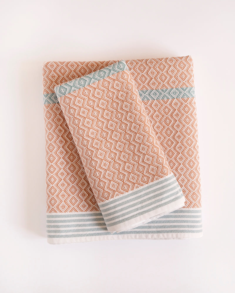Itawuli Beach and hand towels